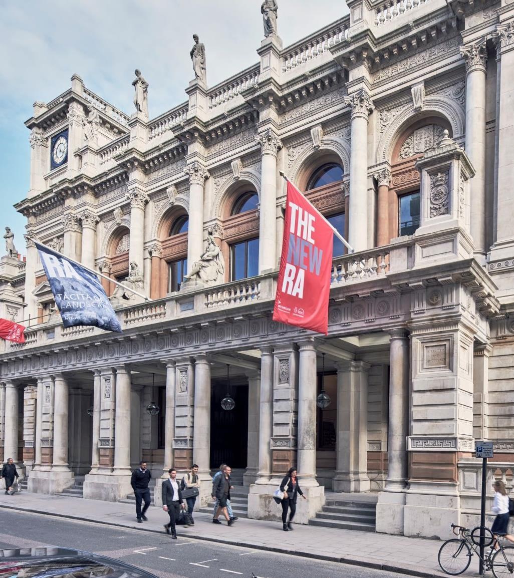Фасад Burlington House, Royal Academy of Arts